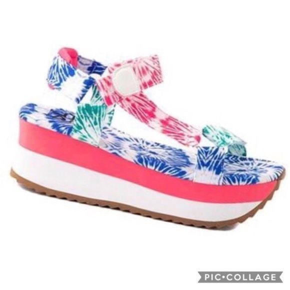 Dirty Laundry Shoes Dirty Laundry Tie Dye Platform Sandals Size 85